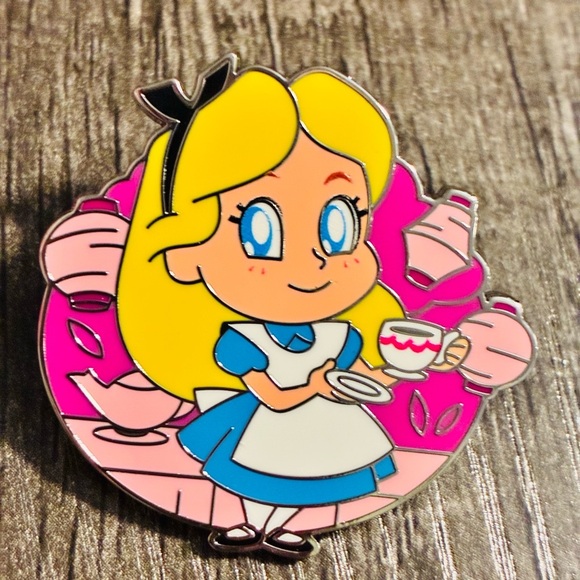 Disney Accessories - Disney Parks Animated Cuties Mystery Box Pin- Alice in Wonderland
